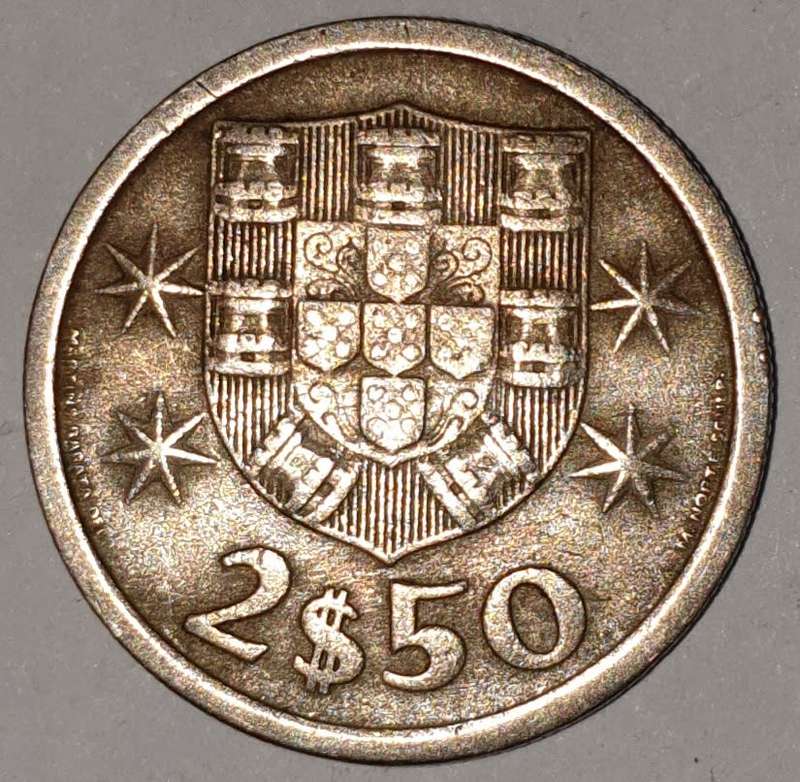 1967 - 2.5 ESCUDOS - 2$50 - 2 1/2 - PORTUGAL - PORTUGUESA - KM#590 - COPPER-NICKEL - PORTUGUESE